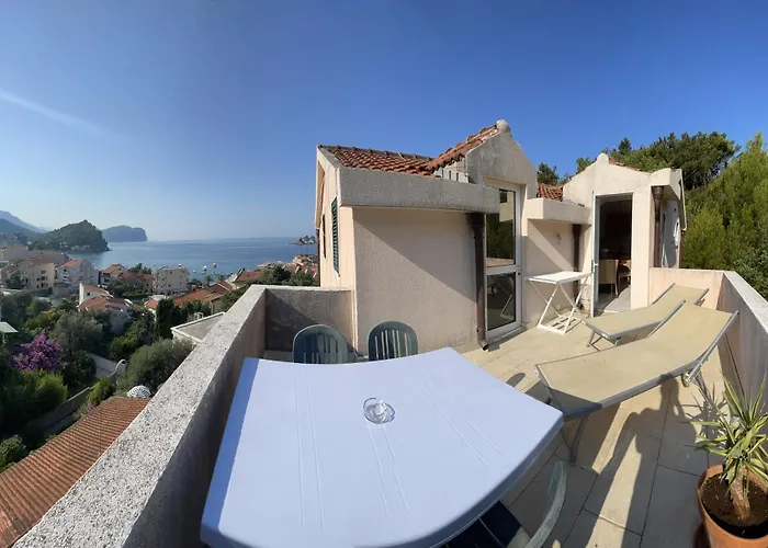 Apartments Mandarina Garden