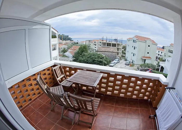 Apartments Mandarina Garden