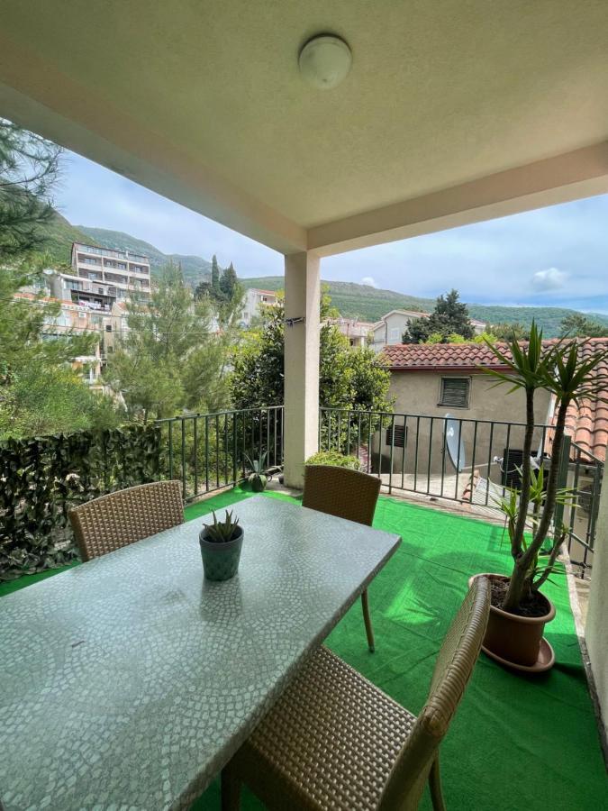 Апартаменти Mandarina Garden